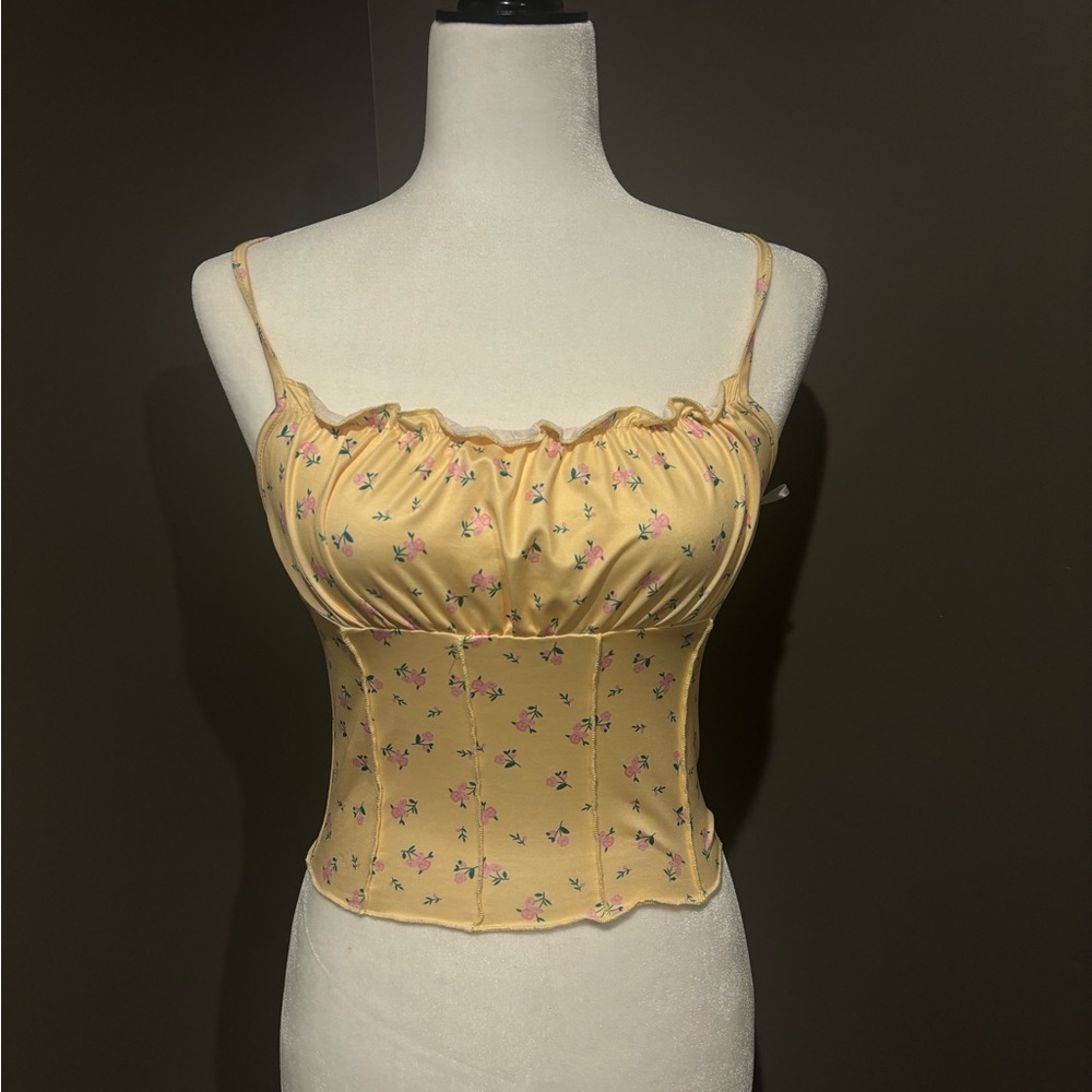 Cute floral cropped tank